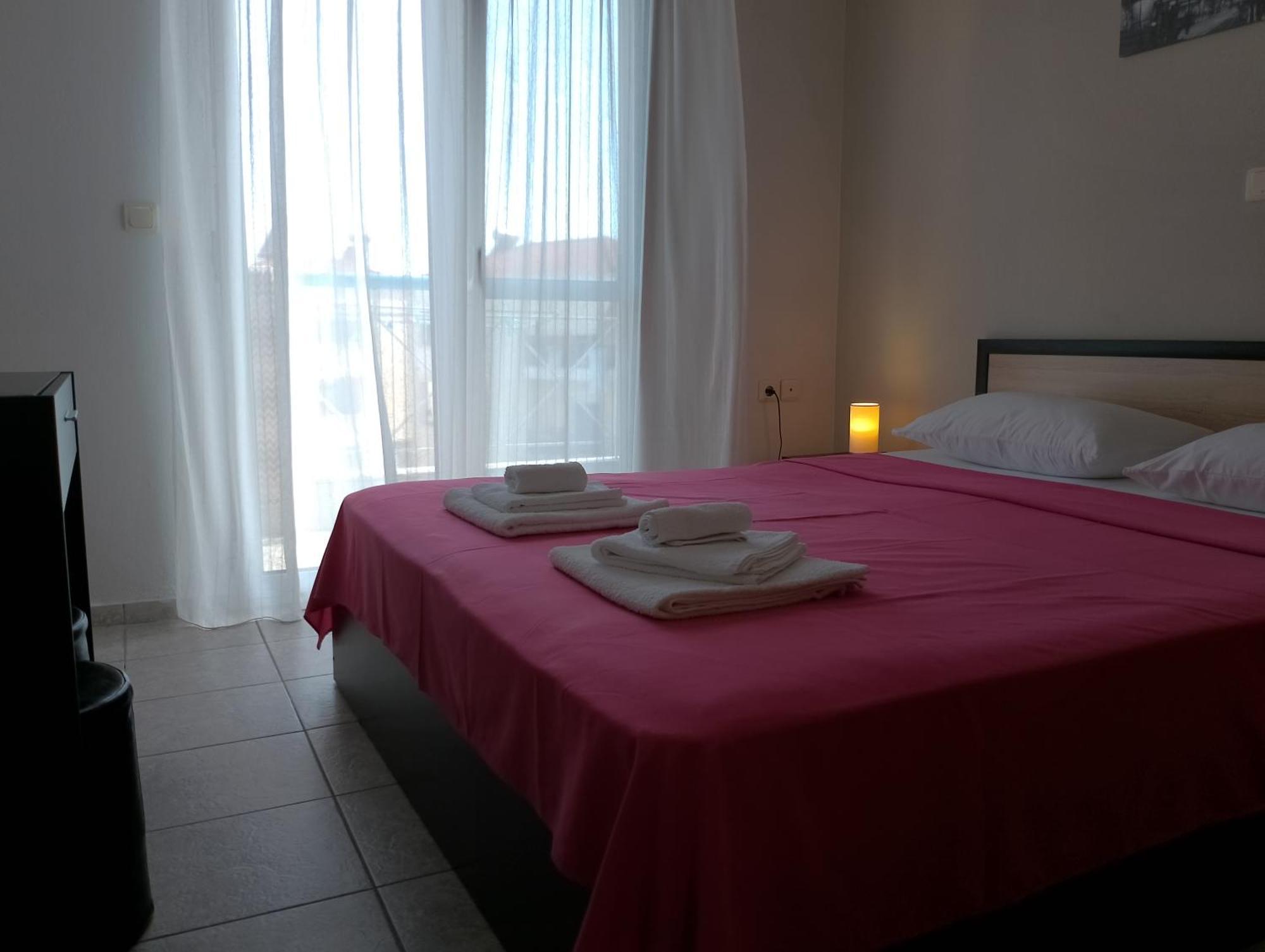 Sea And Sky Apartment Nea Peramos  Phòng bức ảnh